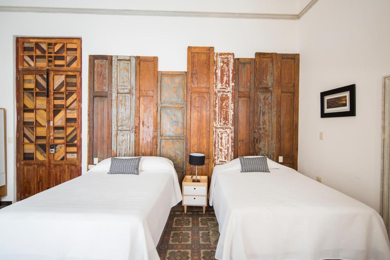 Hotel Meson Del Carmen Puebla de Zaragoza Esterno foto